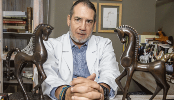 https://suscaballos.com/Un Libro De Historias A Caballo Cuenta Los Andares Del Médico Luis Felipe Gómez